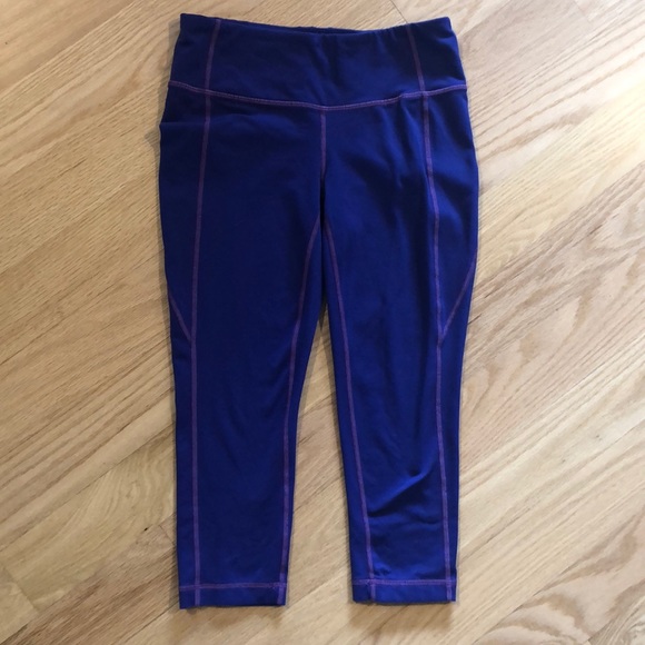 Athleta Purple Revelation Capri Legging Small - Picture 4 of 7